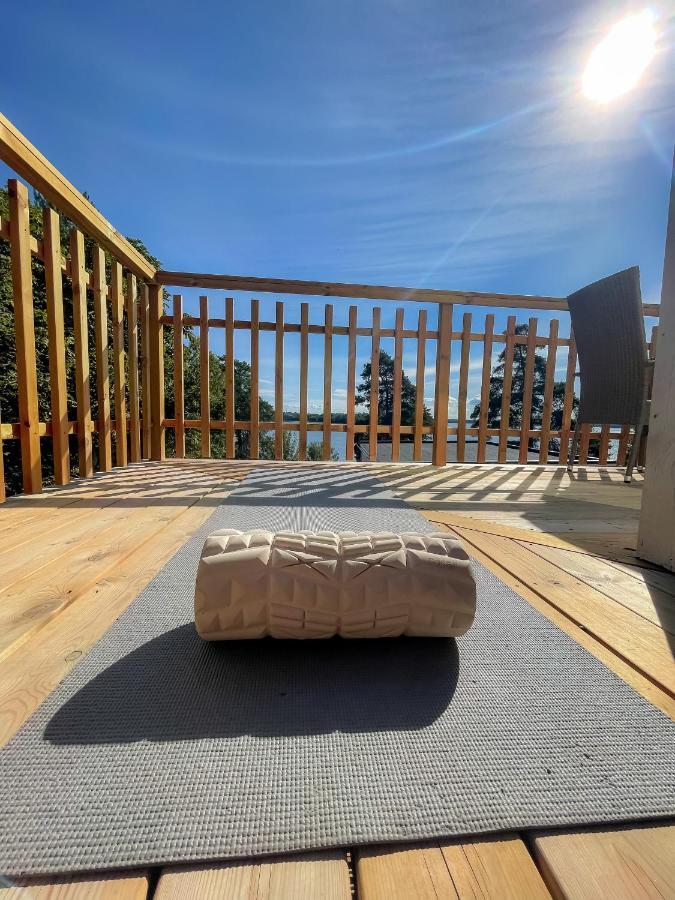 Relaxing Lake Oasis With Jacuzzi - Amazing View & Private Pier Stockholm Exterior photo